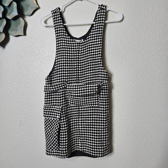 Zara Dresses & Skirts - Black and White Houndstooth Sleeveless Dress